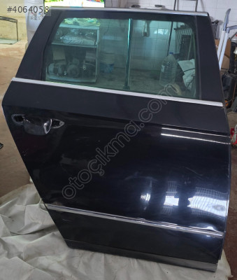 VW PASSAT VARIANT ORJİNAL HATASIZ BOYASIZ KAPI SAĞ