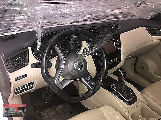 Nissan X-Trail-T32-2017-2021 Ön Torpido Göğüs Hatasız