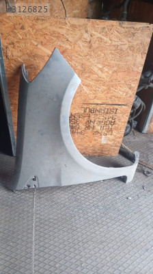 Renault Clio 3 sağ ön çamurluk (185)