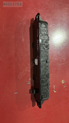 9834041ZD 2024 PEUGEOT PARTNER 1.5 BLUEHDİ KLİMA KONROL PANELİ