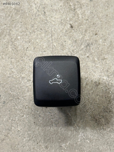 2016-2022 FORD RANGER ARKA BAGAJ LAMBA DÜĞMESİ EB3T-13D756