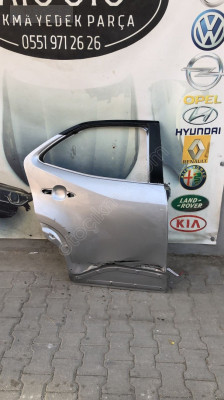 TOYOTA YARİS CROSS 2025 ORJİNAL ÇIKMA SAĞ ARKA KAPI