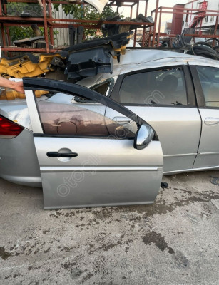 Hyundai accent era sağ ön kapı orijinal