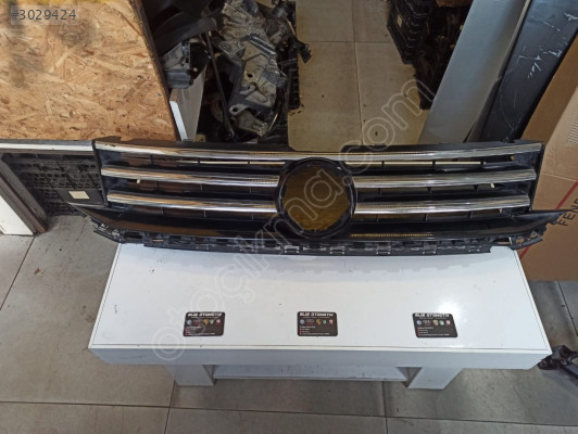 VW Caddy Modeli İçin Ön Panjur - Oto Çıkma Parçalar