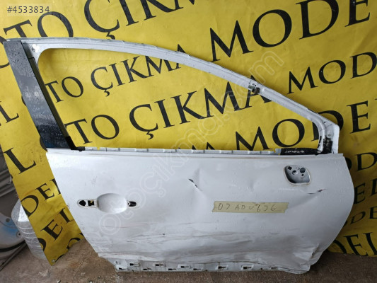 RENAULT CLİO 4 SAĞ ÖN KAPI