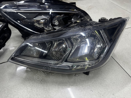 SEAT İBIZA SOL ORJİNAL LEDLİ FAR