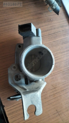 Ford escord gaz kelebeği