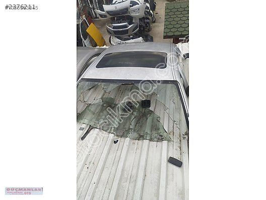 BMW E 60 KESME TAVAN HATASIZ BOYASIZ GÜÇMANLAR OTODA
