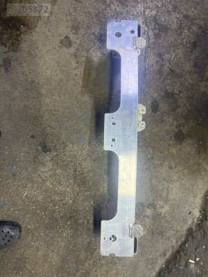 Peugeot 2008 ön tampon demiri sökme