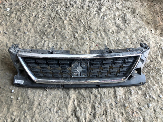 SEAT Leon Orjinal Çıkma Ön Panjur Arması - 5p0853679a