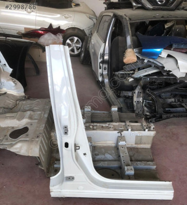 Qashqai J11 Kapı Direği ve Diğer Nissan Parçaları - Mil Oto