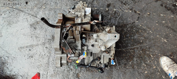 FORD FİESTA 1.4 BENZİNLİ ÇIKMA OTOMATİK ŞANZIMAN
