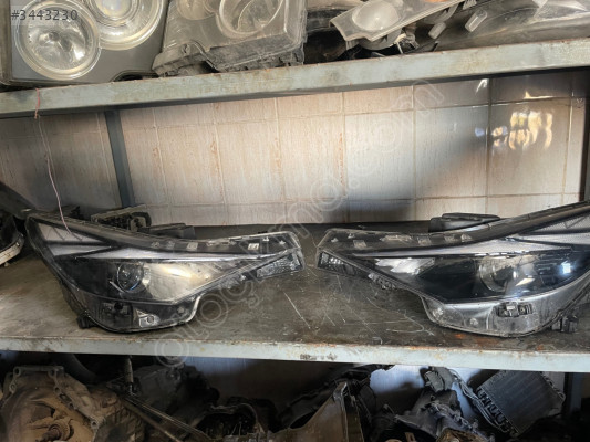 Hyundai Elentra sağ sol far lambaları