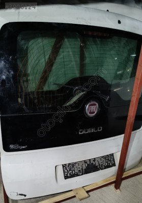 Doblo geniş aile bagaj kapağı
