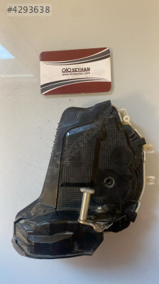 U20-14110 Toyota Yarıs 2015 sağ arka kapı kilidi