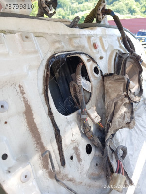Hyundai Starex Sol Ön Kapı Cam Krikosu - Oto Çıkma Parçalar