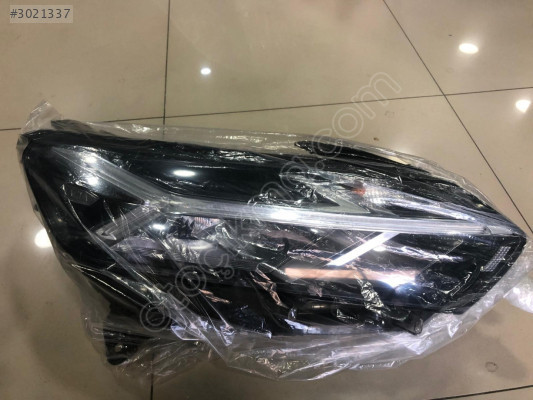 DACİA SANDERO 2021 SAĞ FAR