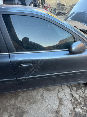 Volvo s80 çıkma sağ ön kapı kaynar otomotiv Volvo çıkma