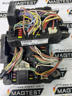 Sigorta Kutusu Megane II Scenic II 8200306032C S118399200F