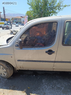 Doblo sol ön kapı