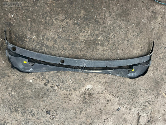 VOLKSWAGEN POLO 2018 ÖN CAM IZGARASI ALKAN OTOMOTİV