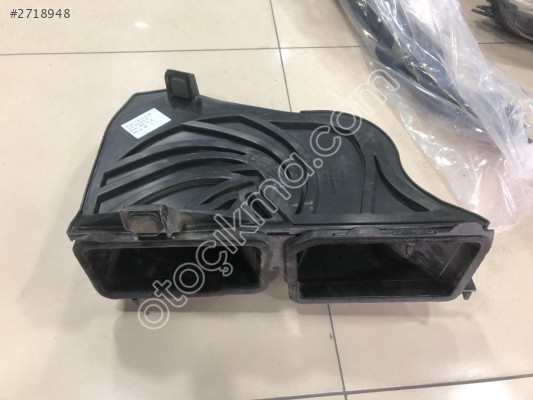 MERCEDES C SERİ W204 HAVA EMME KANALI 2048303303