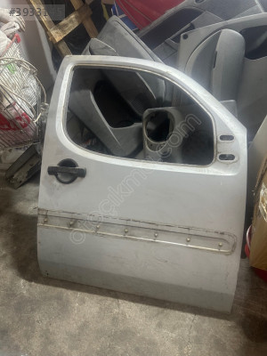 Doblo 2 sağ ön kapı