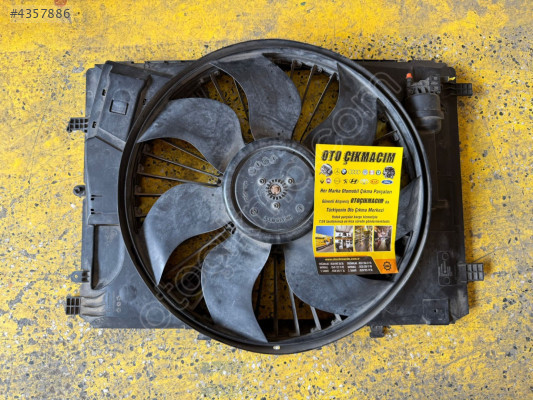 MERCEDES W204 FAN