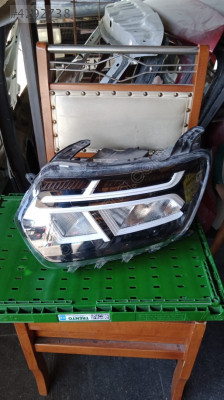 Dacia Duster2 sol ön far beyaz çizgili LEDli (260602465R