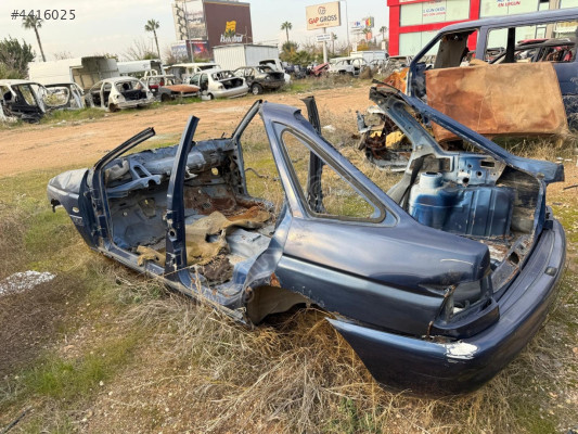 FORD ESCORT SOL ARKA ÇAMURLUK HATCBACK ORJİNAL ÇIKMA