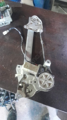Mazda 626 sol arka cam krikosu otomatik motorlu 92-98 arası yedek