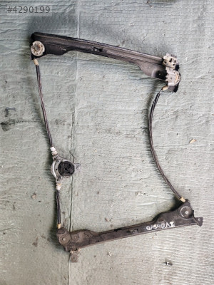 NİSSAN QASHQAİ ÇIKMA ORİJİNAL CAM KRİKOSU