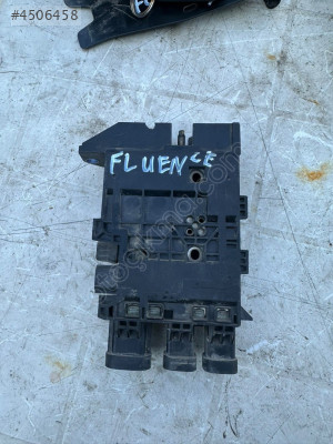 RENAULT FLUENCE AKÜ KUTUP BAŞI KESME