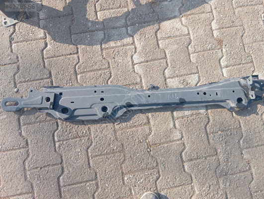 2014 2024 Renault Megane 4 ön panel alt sacı