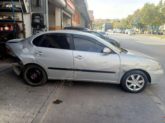 seat cordoba ibiza sağ arka kapı 2003-08