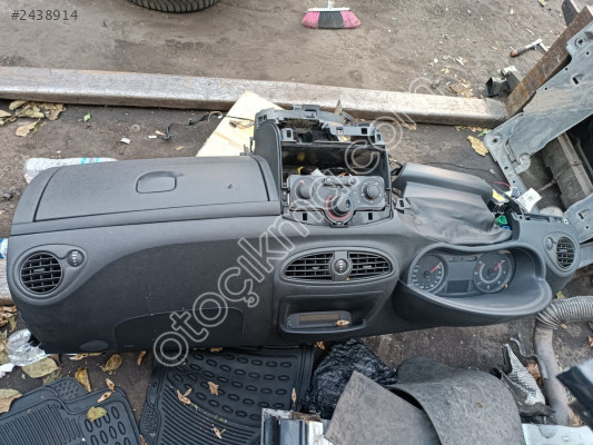 RENAULT CLİO 3 TORPİDO KONUK OTO