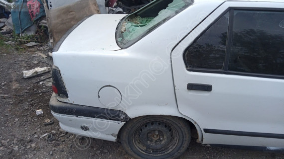 Renault 19 sağ arka çamurluk kesme yedek parça