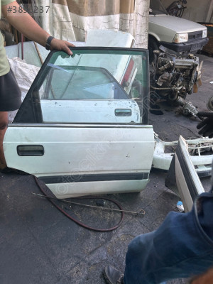 Mazda 626 sağ arka kapı