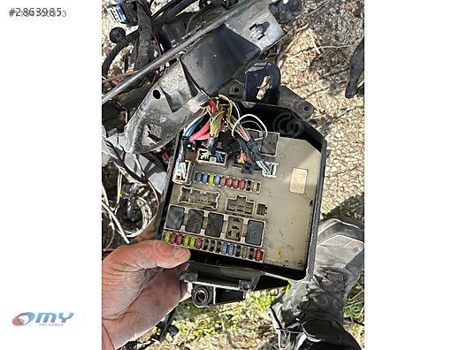 RENAULT CLİO 3 MOTOR İÇ SİGORTA KUTUSU , UPC SİGORTA KUTUSU