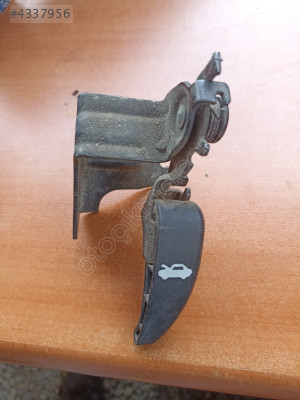 Hyundai Accent Era Motor Kaput Açma Kolu