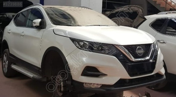 Nissan Qashqai J11 Sağ Ön Çamurluk ve Ek Parçalar - Miloto