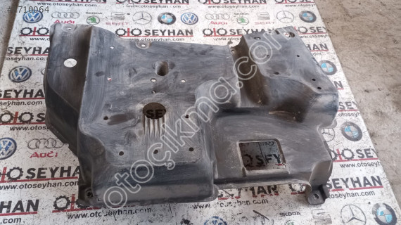 5839802030 Toyota auris  2006 alt koruma plastiği