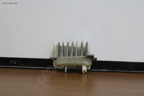 BMW 4 SERİ F32/33/36 SAG SİNYAL LED BEYNİ 2013 1305715258