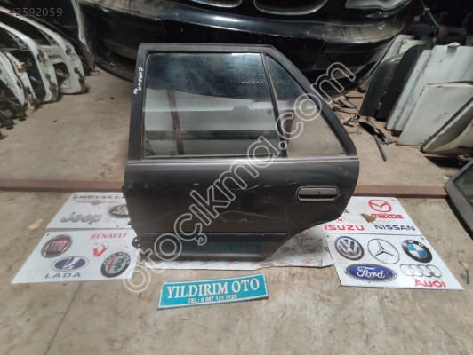 TOYOTA CORONA 1990 SOL ARKA KAPI