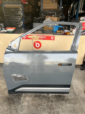 KİA EV3 SOL ÖN KAPI ORİJİNAL ÇIKMA