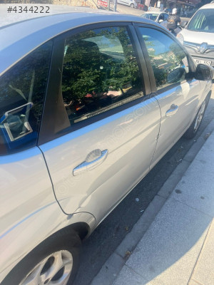 2011 FORD FOCUS ÇIKMA ORJİNAL HATASIZ SAĞ ARKA KAPI