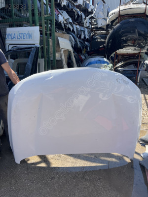 2016 Nissan Navara çıkma motor kaput