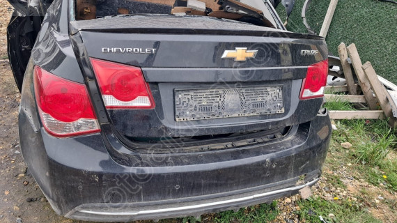 CHEVROLET CRUZE ARKA BAGAJ KAPAĞI DOLU.OTO ERKAN ÜNYE