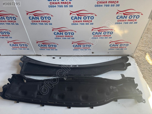 2025 Ford Tourneo Courier Ön Cam Izgarası