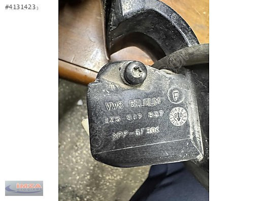1Z5809857 SKODA OCTAVİA DEPO KAPAĞI ORİJİNAL